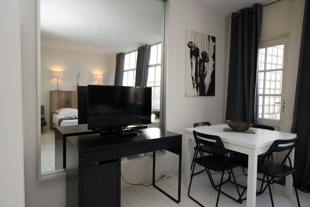 Bed and Breakfast Amsliving Amsterdam Exterior foto